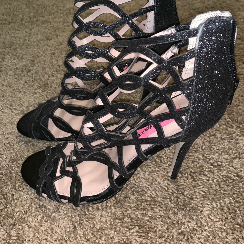 NWOT Betsey Johnson black glitter heels
